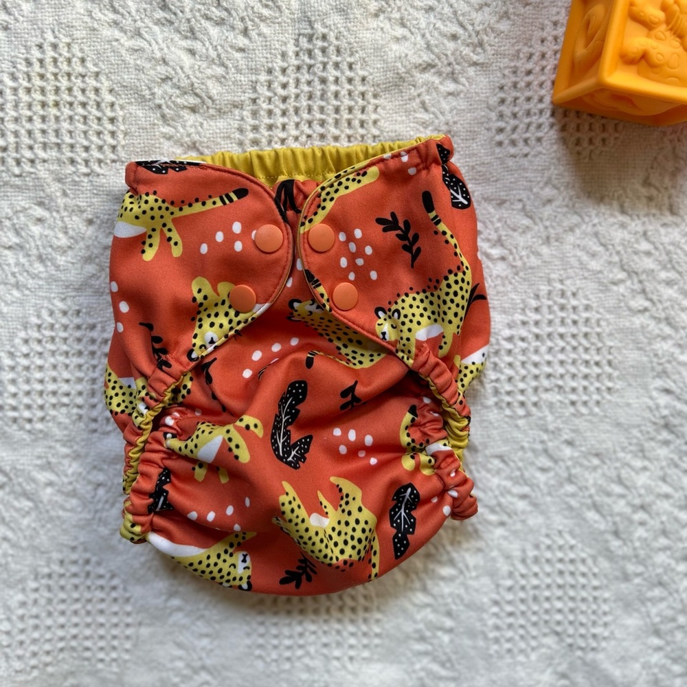 Esembly Cloth Diaper - Outer in Wildcats
